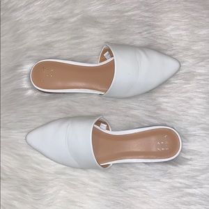 🎉 HP🎉 White Mules (VEGAN)